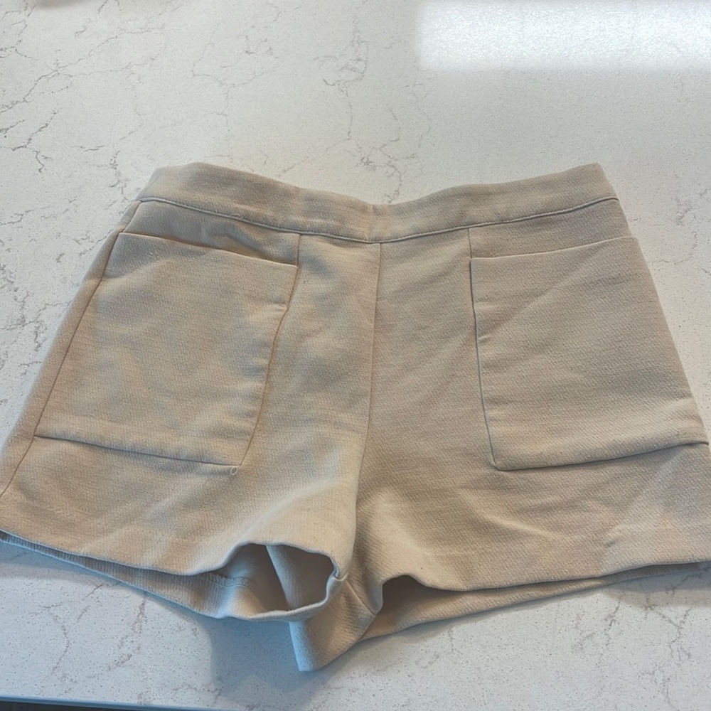 Forever 21 Cream Polyester Shorts - Large